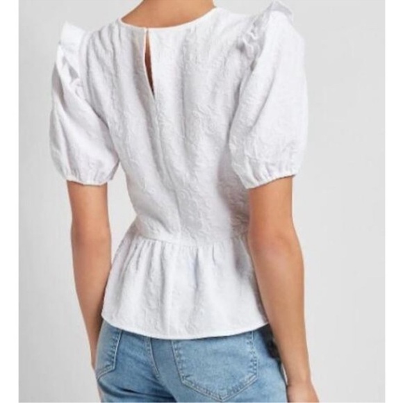Express Women’s Elegant White Textured Peplum Puff Sleeves Sleeve Top SZ M - Picture 1 of 9